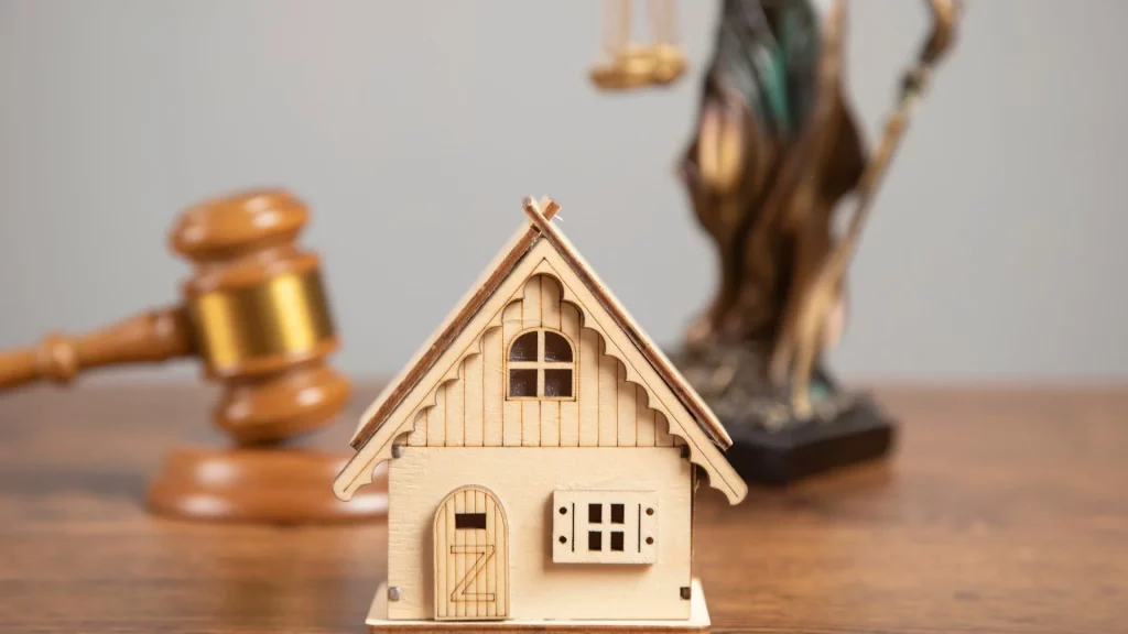 ISEIE- derecho inmobiliario, ticas