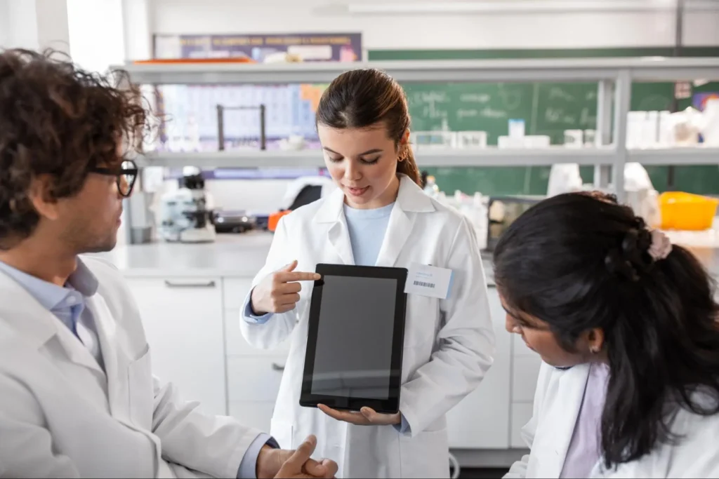 Diplomado de Dirección Comercial y Marketing de Industrias Farmacéuticas 2