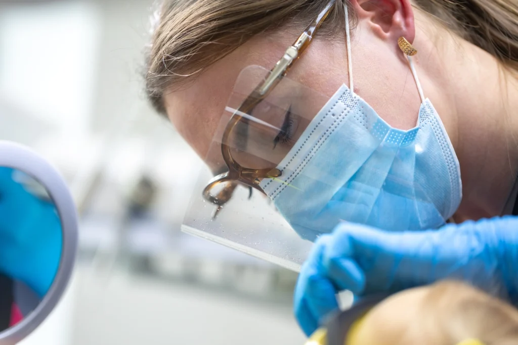Curso en Uso de Biomateriales en Odontología 2