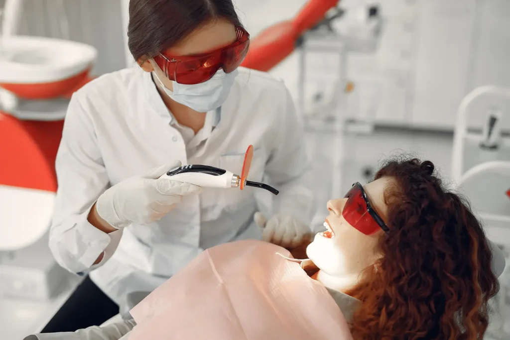 Diplomado en Técnicas Avanzadas de Blanqueamiento Dental 2