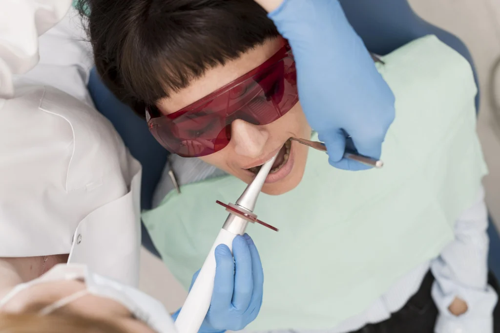 Diplomado en Técnicas Avanzadas de Blanqueamiento Dental
