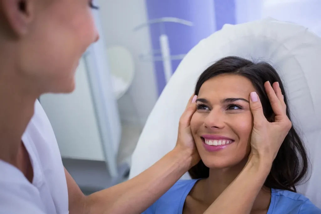 Maestría en Blefaroplastia y Rejuvenecimiento Periocular Avanzado 1