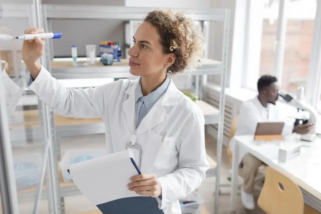 Diplomado en Gestión de Negocios Farmacéuticos 1